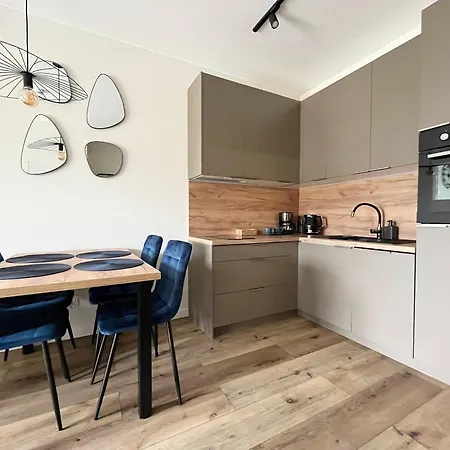 Blue Prestige Przy Plazy