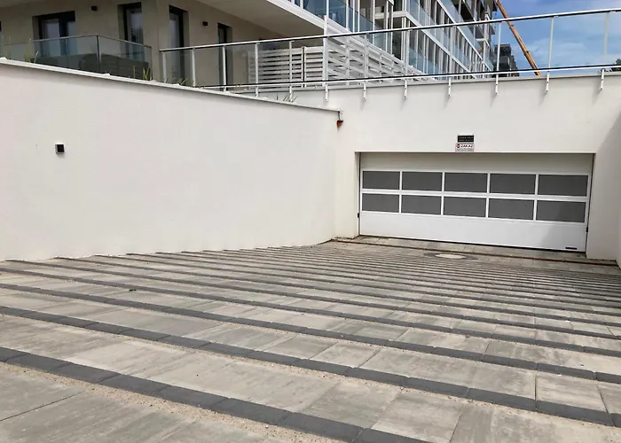 Blue Prestige Przy Plazy